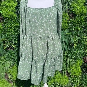 Boohoo long sleeve tiered dress size 10 floral mini A-line dress